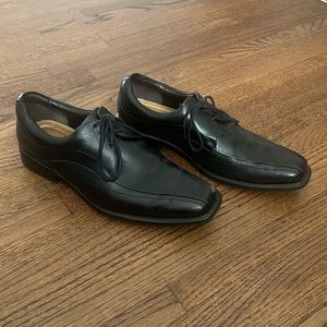 Johnston & Murphy Black Square Toe Lace Up Oxford Shoe